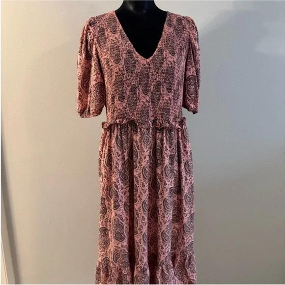 Universal Women’s Elegant Pink Paisley Mini Sundress Size L - Picture 1 of 10